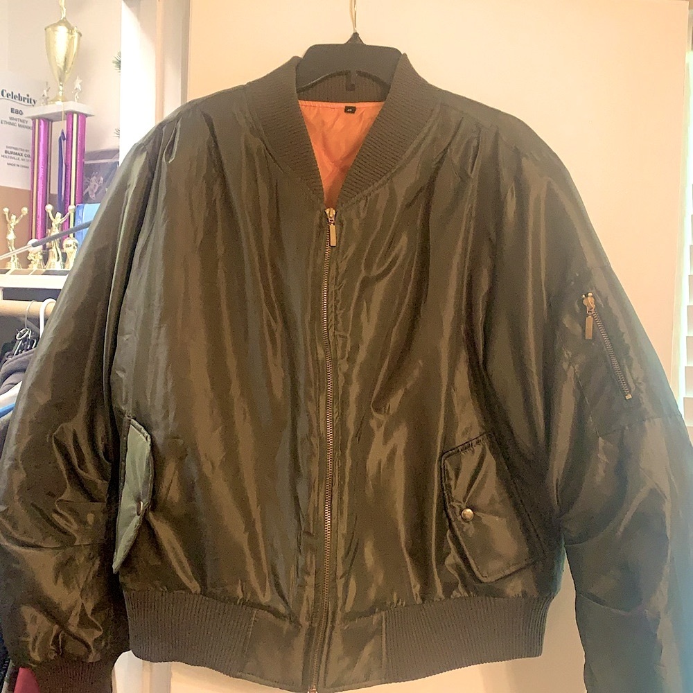 FOR SALE NWOT Boohoo Plus Olive Green Bomber Jacket - Size 20 - Candace MA1